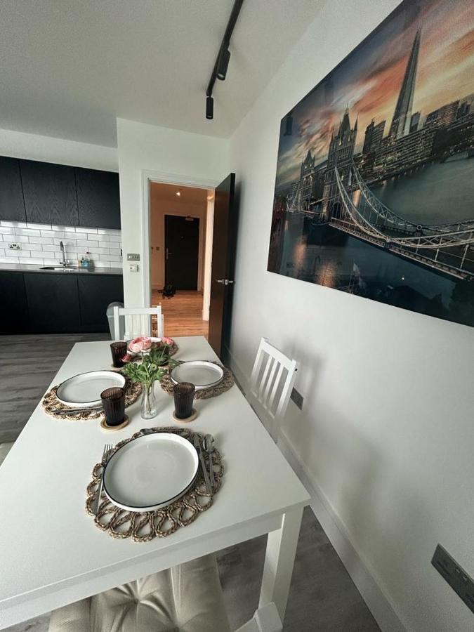 One West Point , Icon Tower Apartamento Londres Exterior foto